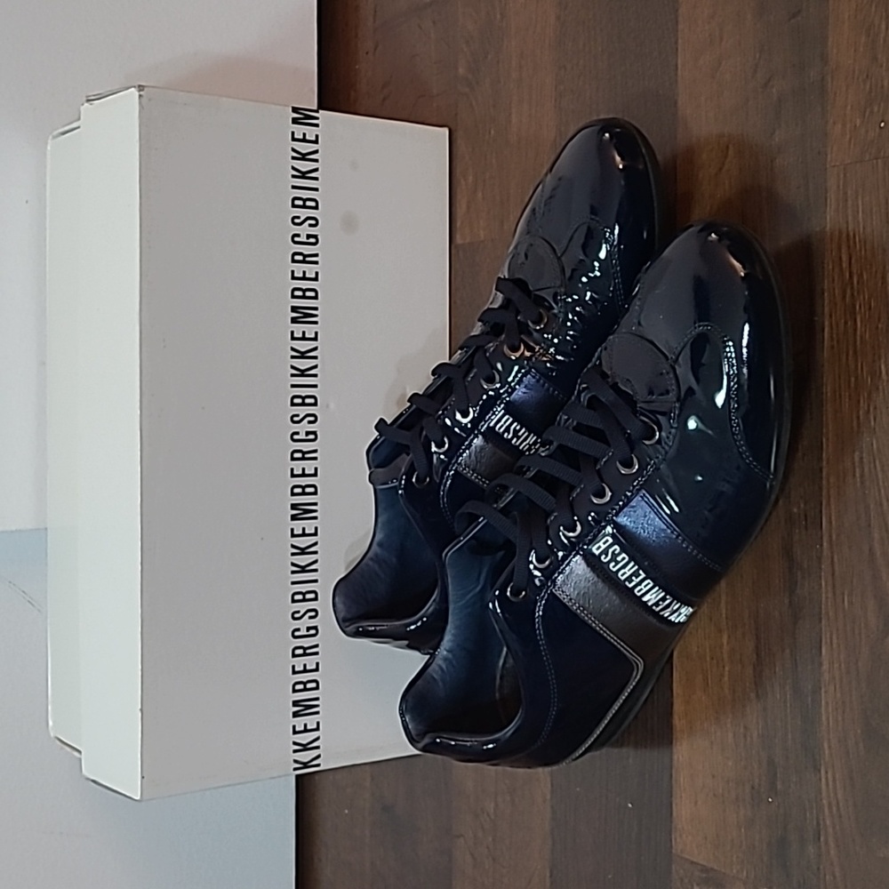 Bikkembergs Men's Springer Patent Leather Sneaker size 44 / US 10.5 Navy